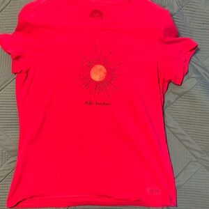 Life is Good. Women’s crusher tee size medium